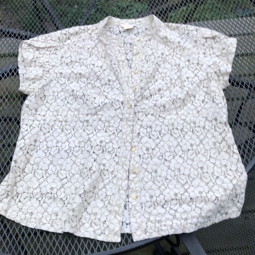 1x Michael Kors beige lace button up, flutter sleeve blouse.  true to size. EUC